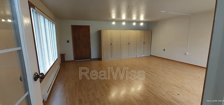 355 W Selmar Ct — Photo 21