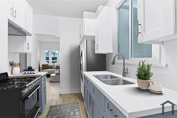 201 N Normandie Ave #13 — Photo 16