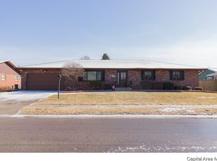 2508 Manchester Dr, Springfield, IL 62704