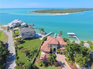 2 Dolphin Cir, Naples, FL 34113