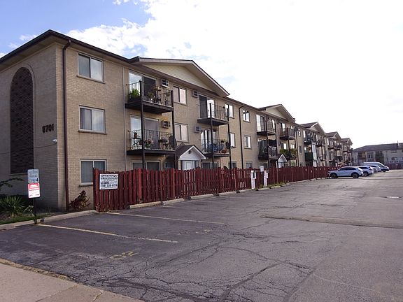 2nd image of 8701 W Foster Ave Unit 209