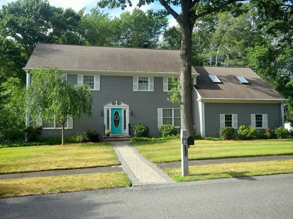 1 Burnham Ln, Danvers, MA 01923