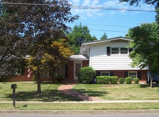 7816 Oaklawn Dr, Alexandria, VA 22306