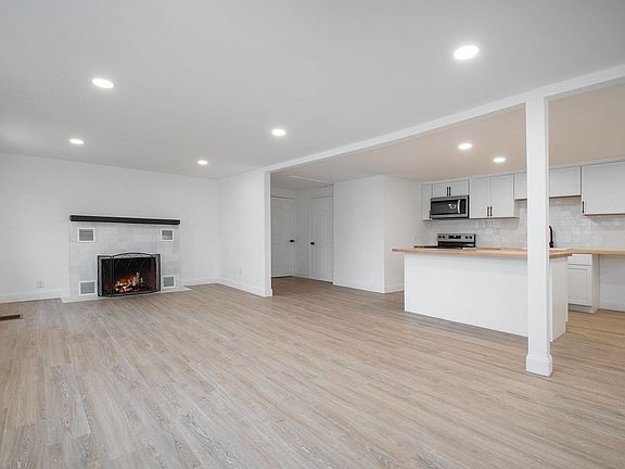 2nd image of 54405 Northern Ave