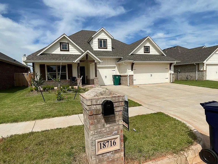 18716 Austin Pl — Photo 3