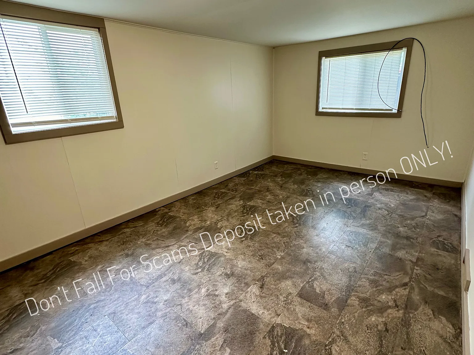 769 S Warren Ave — Photo 2