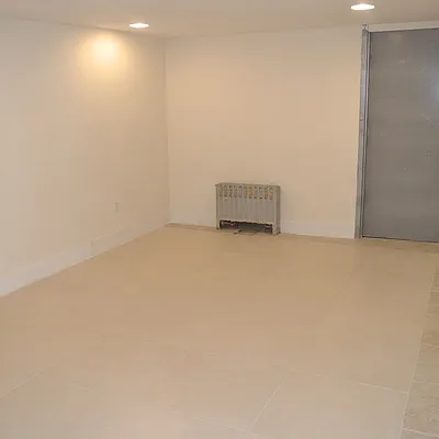 Rented by Nooklyn NYC LLC | media 55