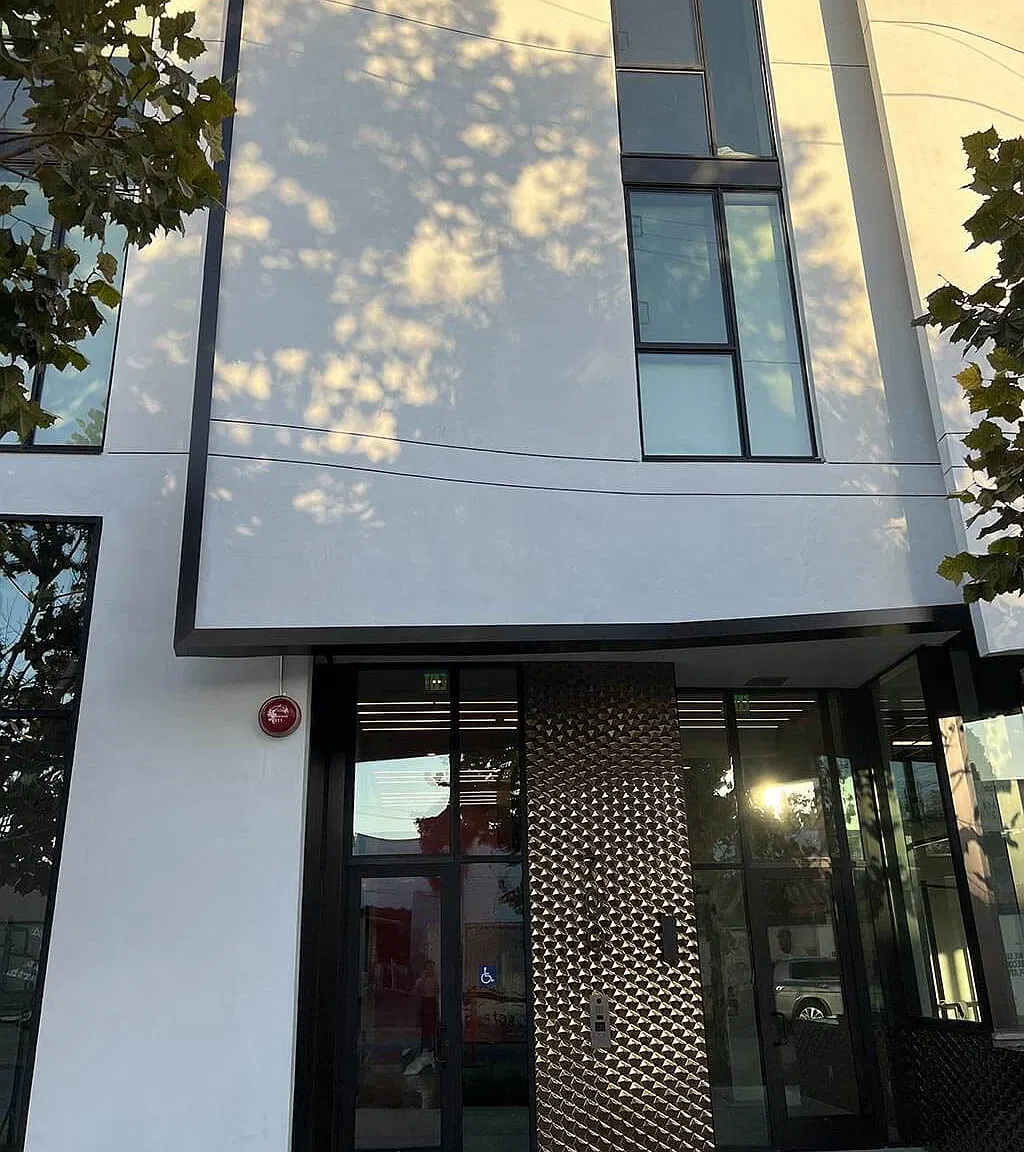The Melrose — Photo 3