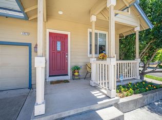 1623 Clover Ln, Santa Rosa, CA 95401