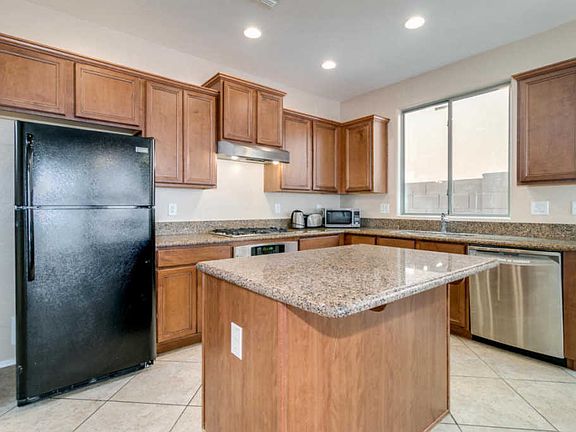 4th image of 1636 W Lacewood Pl