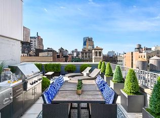 27 W 19th St, New York, NY 10011