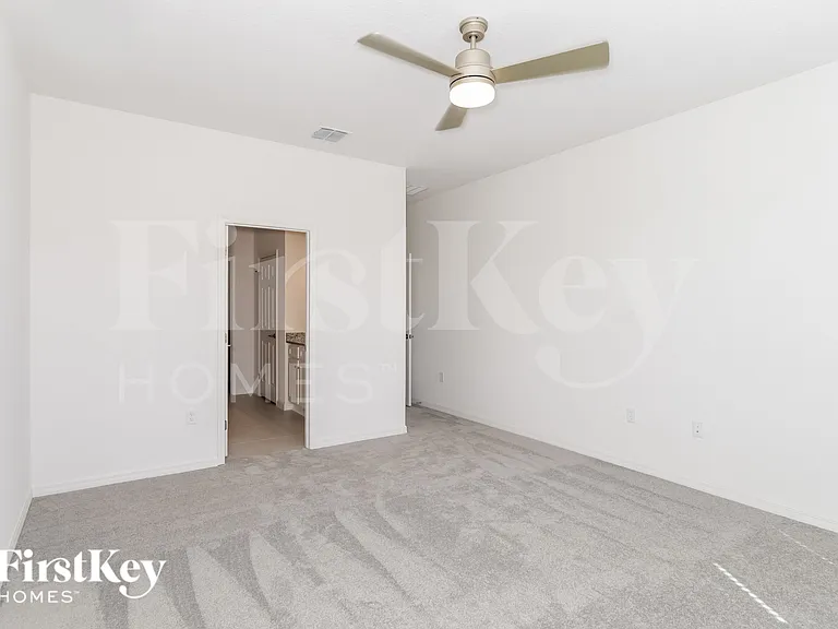 519 Crown Rose Dr — Photo 7