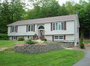 34 Crabapple Dr, Sanbornville, NH 03872