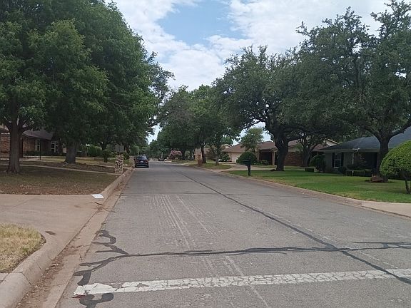 5th image of 4549 Shady Lake Dr