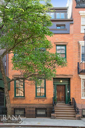 1st image of 19 Bethune St