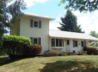 4 Wetsel Rd, Troy, NY 12182