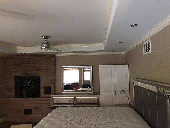 4th image of 3619 E Laurel Creek Dr
