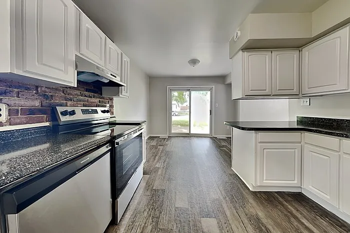 8 Lasonia Way — Photo 8