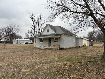 112 Hickory St, Mound Valley, KS, 67354