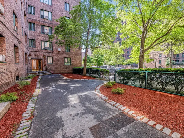 1554 Unionport Road #4H, Bronx, NY 10462