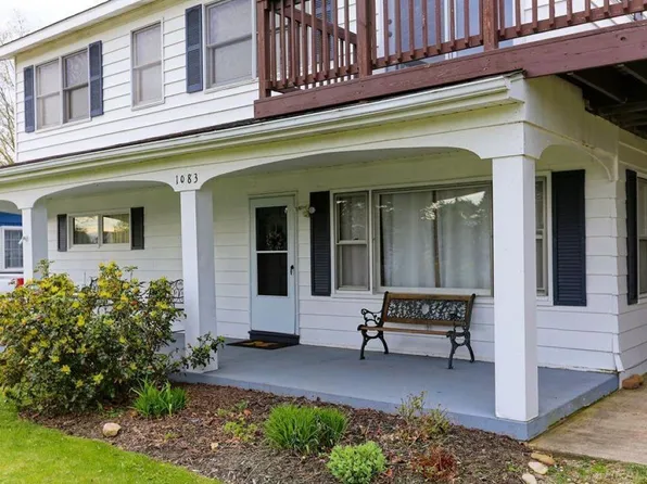 1083 Lakeside Dr, Port Sanilac, MI 48469