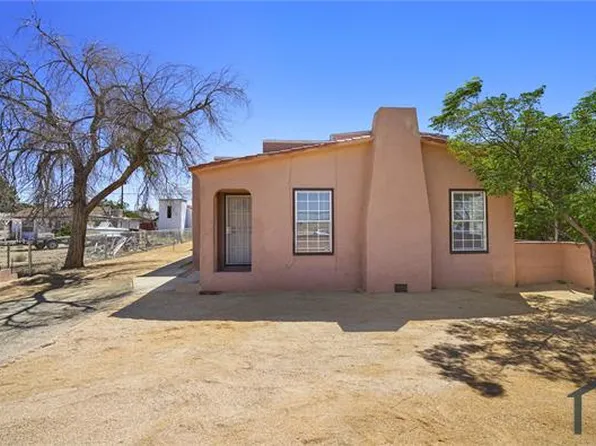 2750 Dixie St, Rosamond, CA 93560