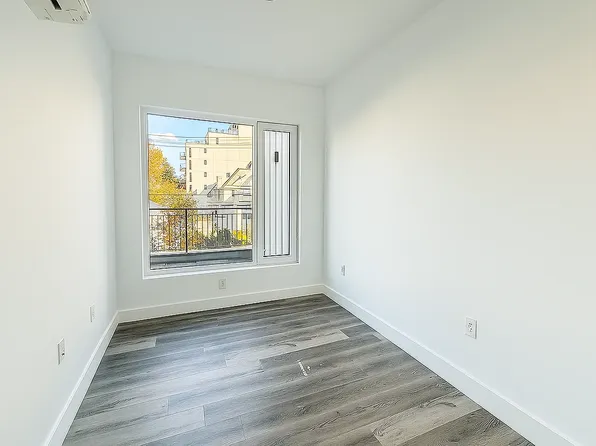 3321 Glenwood Road image 9 of 16