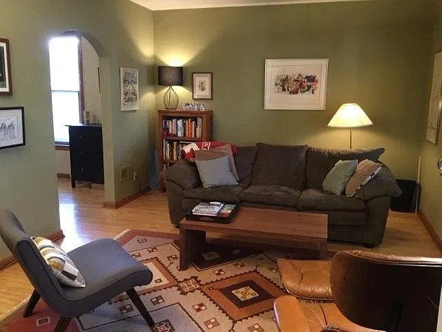 1 bed, 988 sqft, $1,590 — Photo 1