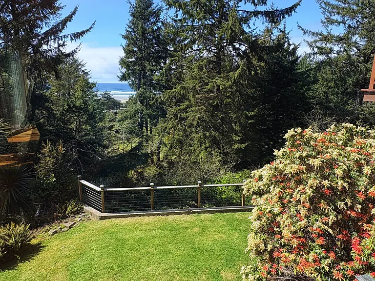 7205 SW Burl Dr — Photo 39