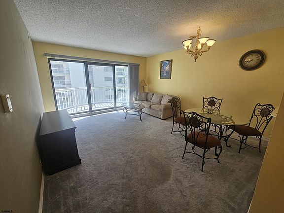 3rd image of 3101 Boardwalk #3006-1
