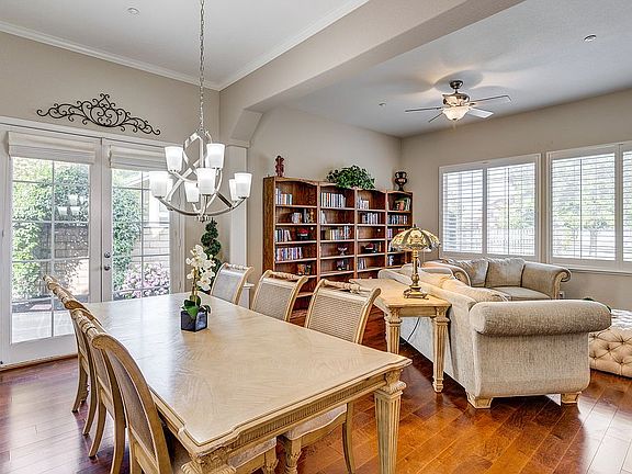 5th image of 26265 Victoria Ln