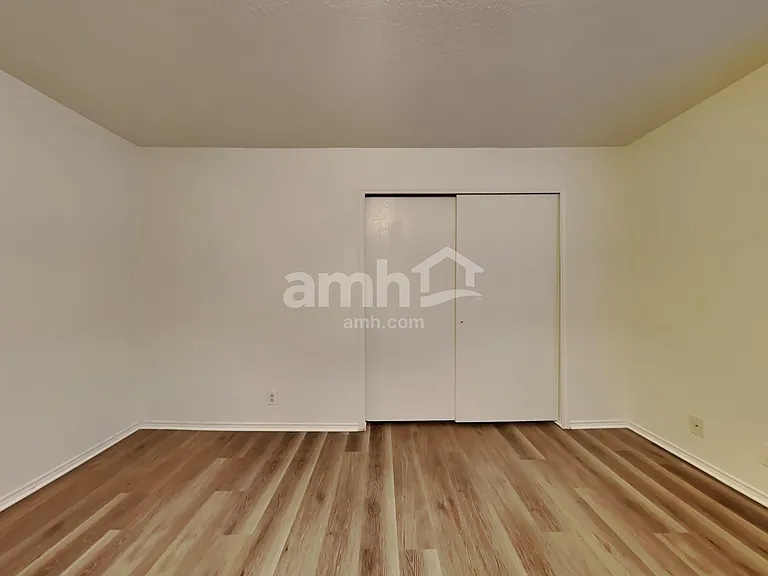 7711 Cortland Oak — Photo 22