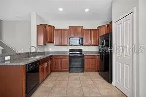 2 bed, 2.5 bath, 1548 sqft, $2,150 — Photo 2