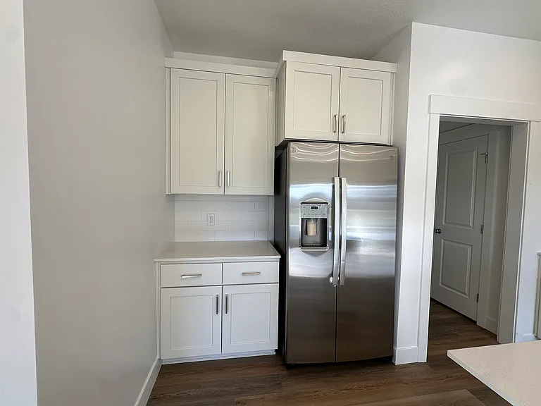712 W 575 N — Photo 14