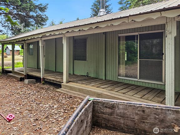 3rd image of 260 Shady Glen Lane