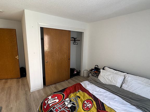 4th image of 410 44th Ave APT 204