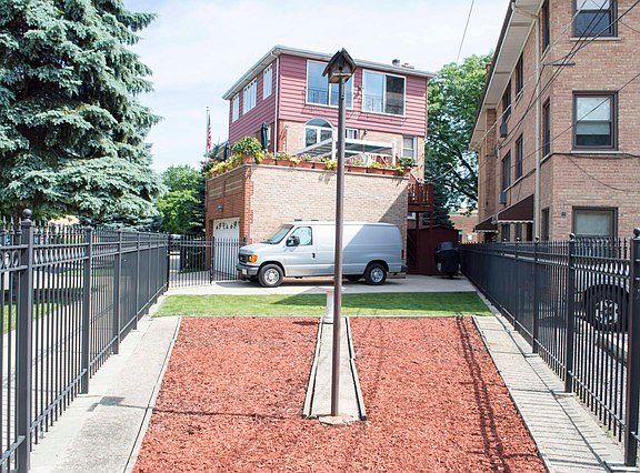 4th image of 5033 N McVicker Ave
