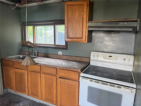 5th image of 9 Green St