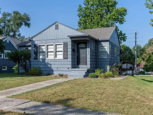 217 N Jeffreys St, Pleasant Hill, MO 64080