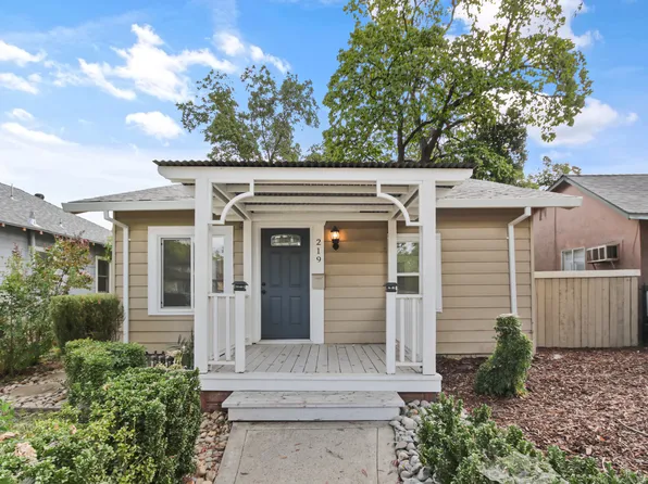 219 B St, Roseville, CA 95678