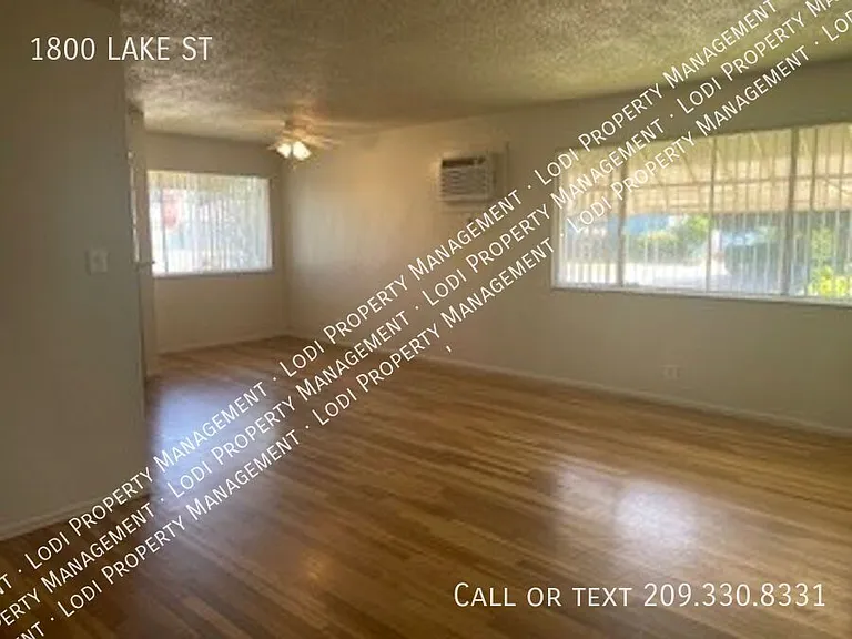 1800 Lake St — Photo 8