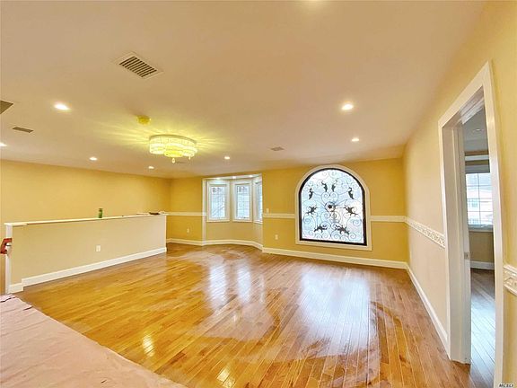 5th image of 133-10 160th St #1