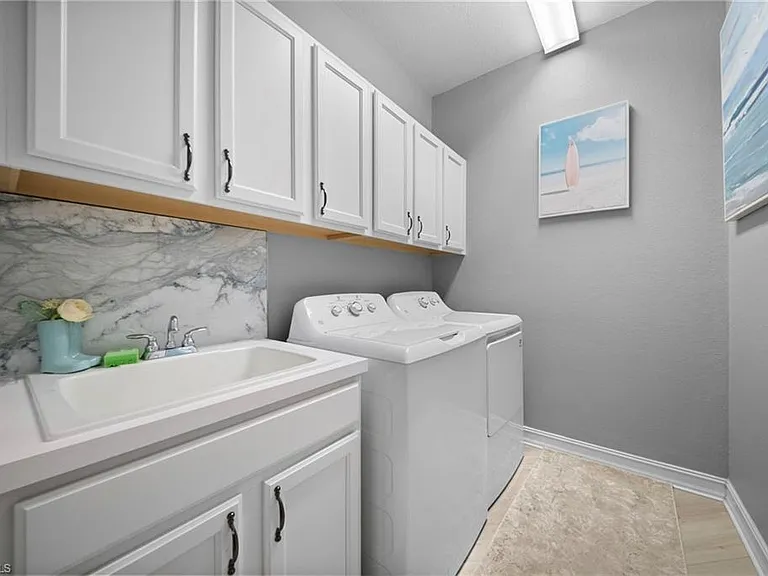 14321 Manchester Dr — Photo 35