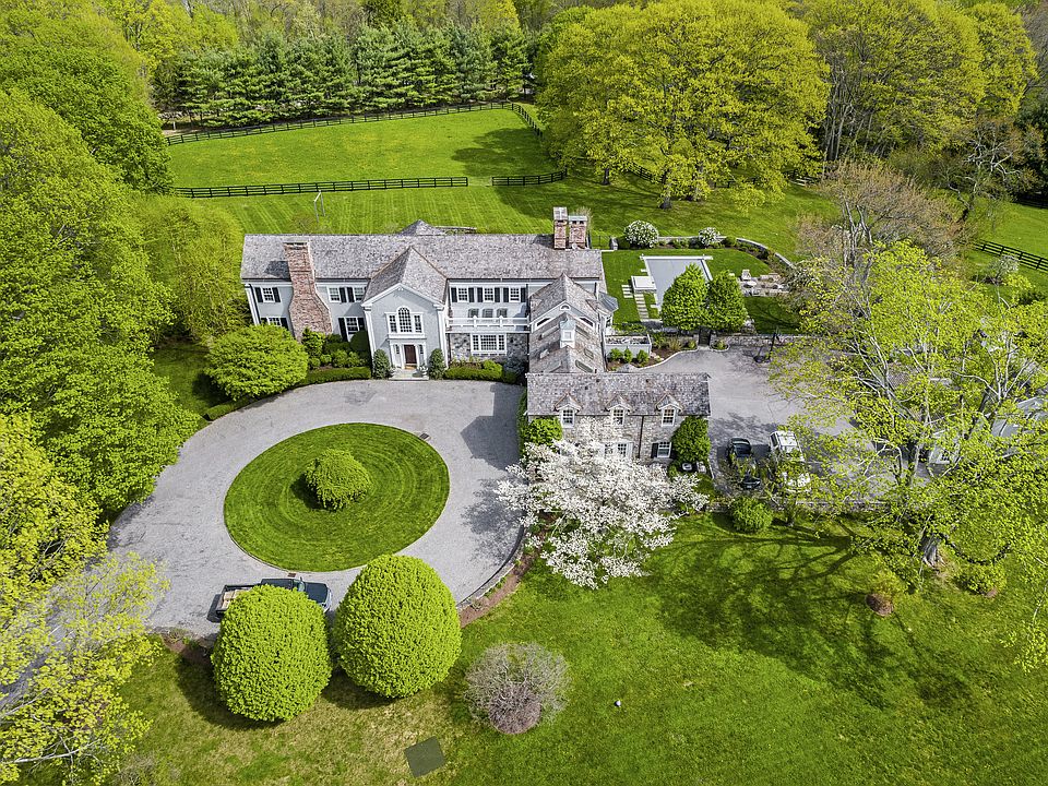 384 West Lane
