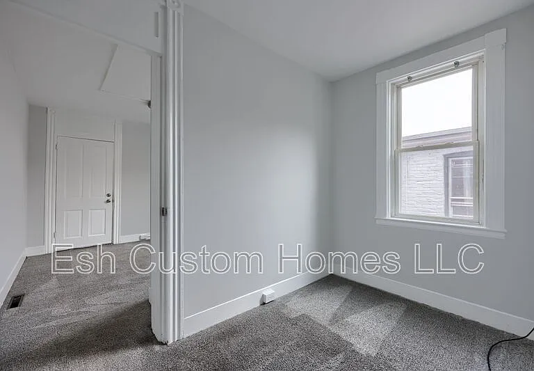 611 S Prince St — Photo 31