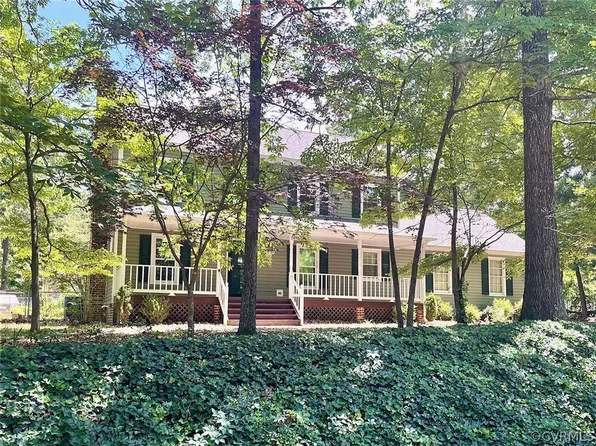 11001 Crofton Rd, Chester, VA 23831