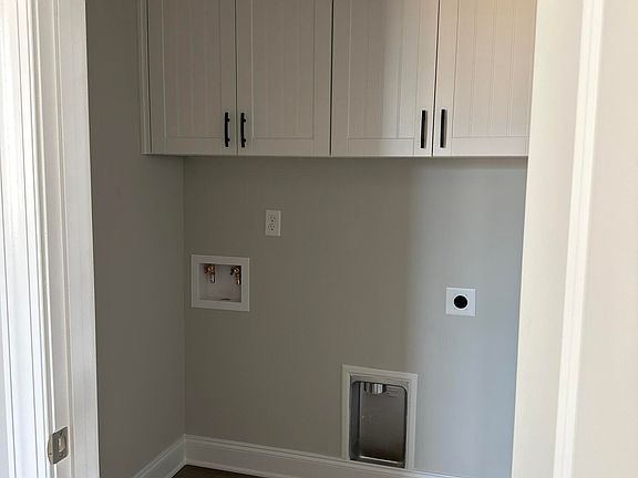5th image of 629 Ashburn Drive #Wd327