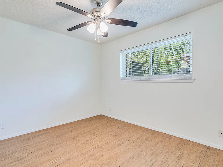3404 Willowrun Cv #C — Photo 13