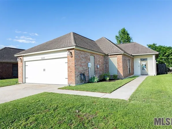 2925 Nicholson Lake Dr, Baton Rouge, LA 70810