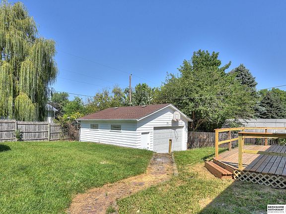 3rd image of 2232 S 122nd Ave